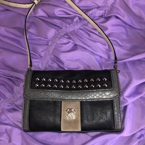 Guess crossbody purse